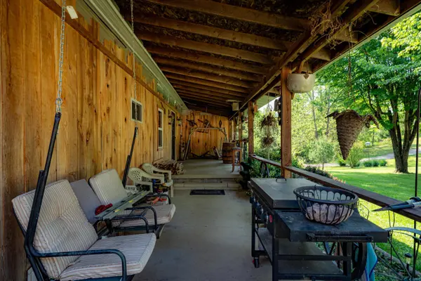 462 Hartsook Road Road, Vinton, OH 45686