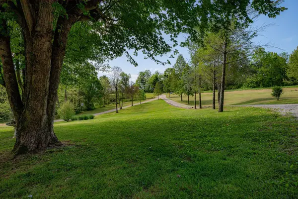 462 Hartsook Road Road, Vinton, OH 45686
