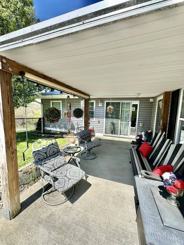 350 Sanders Dr, Gallipolis, OH 45631