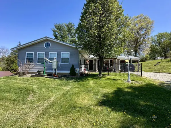 350 Sanders Dr, Gallipolis, OH 45631