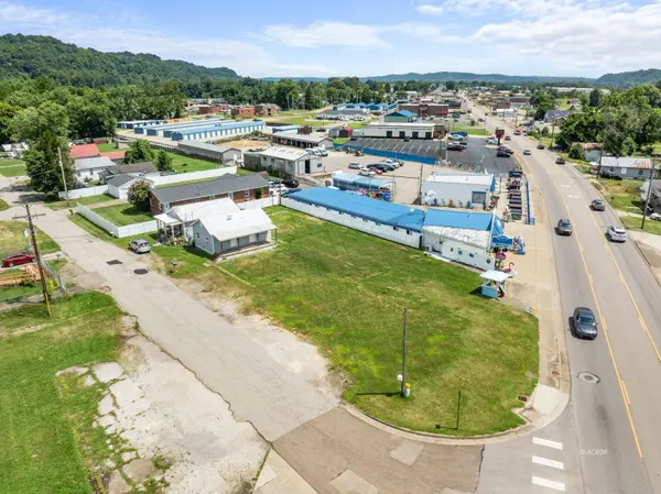 1404 Eastern Ave, Gallipolis, OH 45631