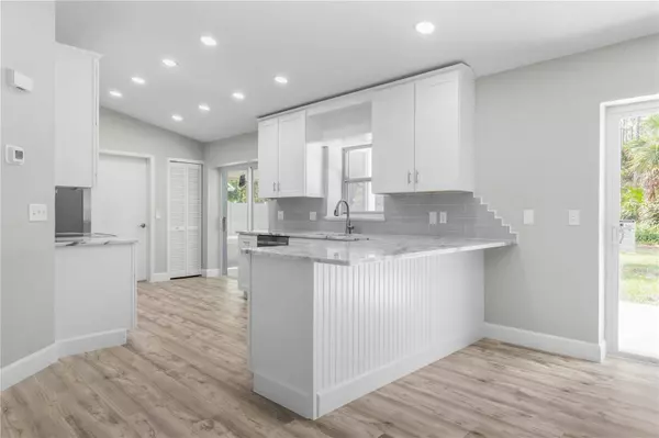 52 WOODWORTH DR, Palm Coast, FL 32164