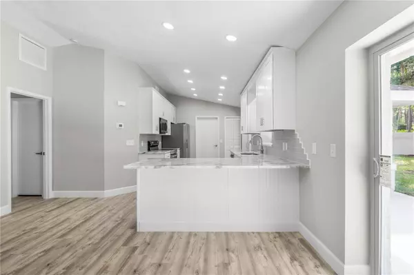 52 WOODWORTH DR, Palm Coast, FL 32164