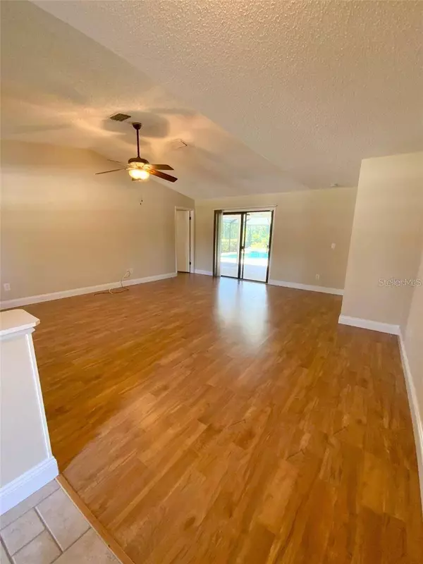 10 PEYTON PL, Palm Coast, FL 32164