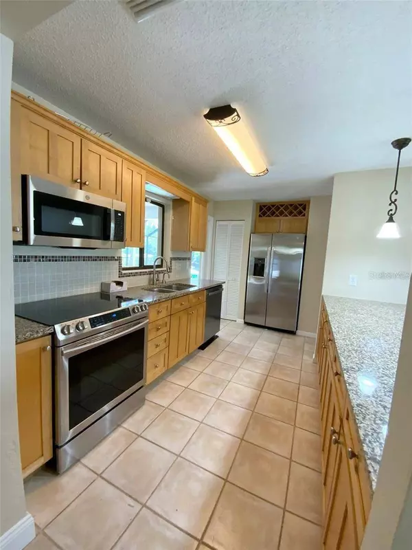 10 PEYTON PL, Palm Coast, FL 32164