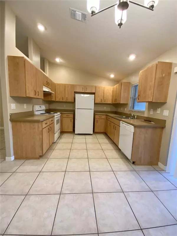 46 ROSE DR #B, Palm Coast, FL 32164