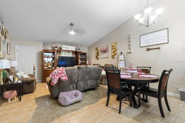 18 REGINA LN #A & B, Palm Coast, FL 32164