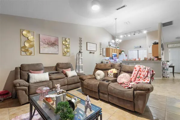 18 REGINA LN #A & B, Palm Coast, FL 32164