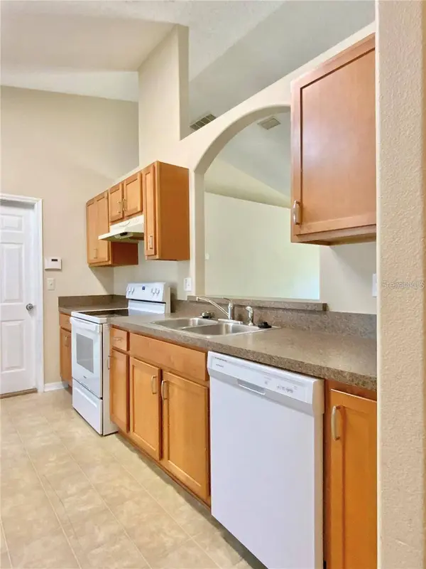 48 KARAS TRL, Palm Coast, FL 32164