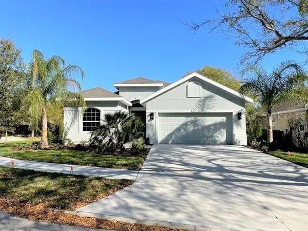 7 OASIS CIR, Palm Coast, FL 32137