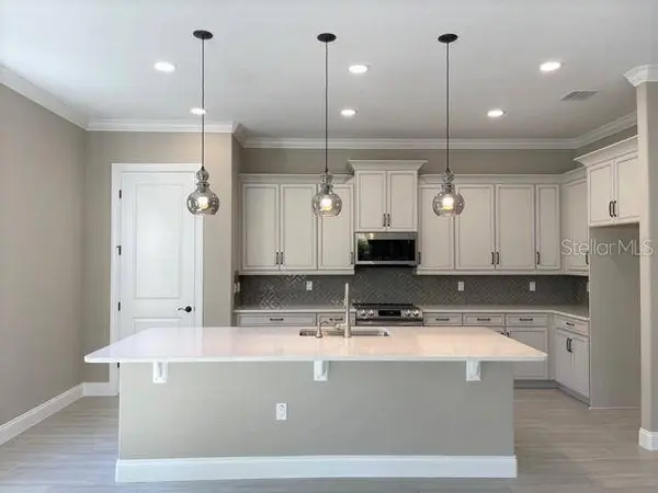 7 OASIS CIR, Palm Coast, FL 32137