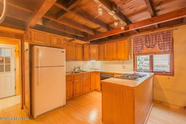 1609 N Shore, Hadley, NY 12835