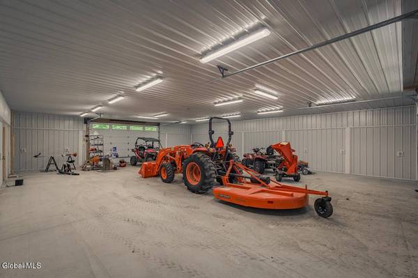 1532 S Shore Road, Edinburg, NY 12835