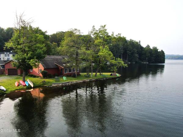 2310 Diamond Pt Road, Galway, NY 12074