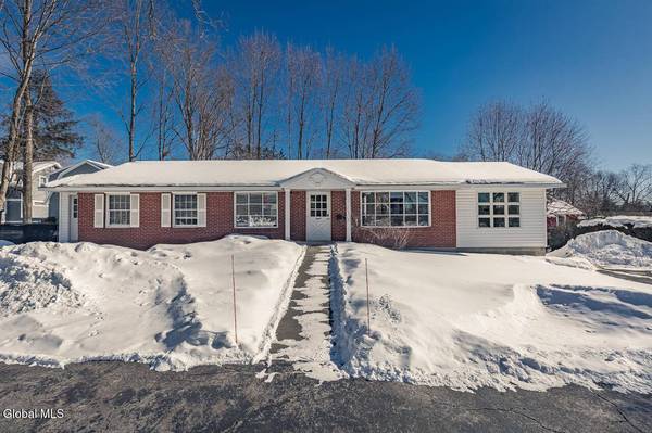 8 Medical Arts Lane, Saratoga Springs, NY 12866