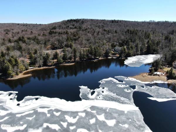 301 S Shore Road Peck, Gloversville, NY 12078