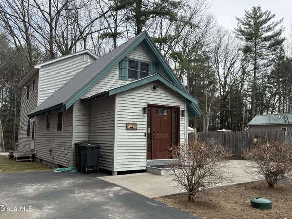 143 Lakeview Avenue, Mayfield, NY 12117