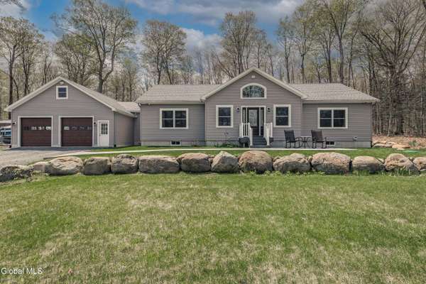 323 N Shore Rd Peck Road, Gloversville, NY 12078