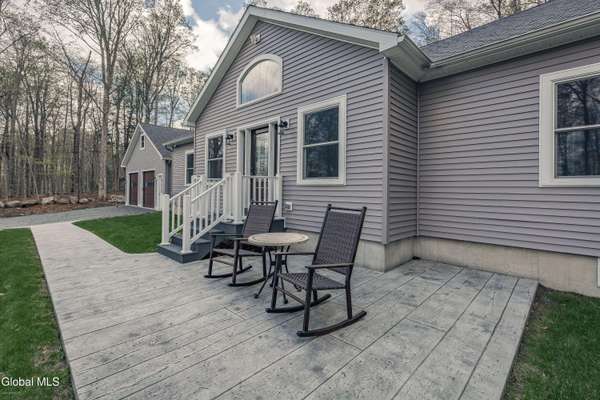 323 N Shore Rd Peck Road, Gloversville, NY 12078