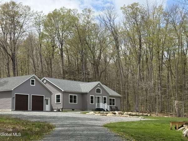 323 N Shore Rd Peck Road, Gloversville, NY 12078