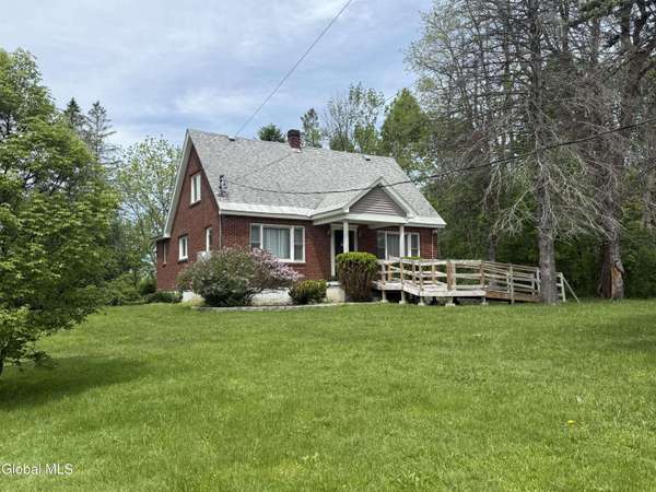 1388 Midline Road, Amsterdam, NY 12010
