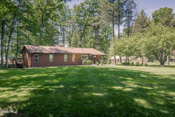 7104 Woods End Road, Galway, NY 12074