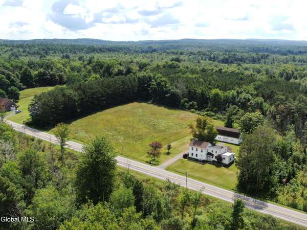 1022 W Galway Road, Galway, NY 12086