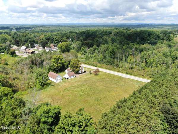 1022 W Galway Road, Galway, NY 12086