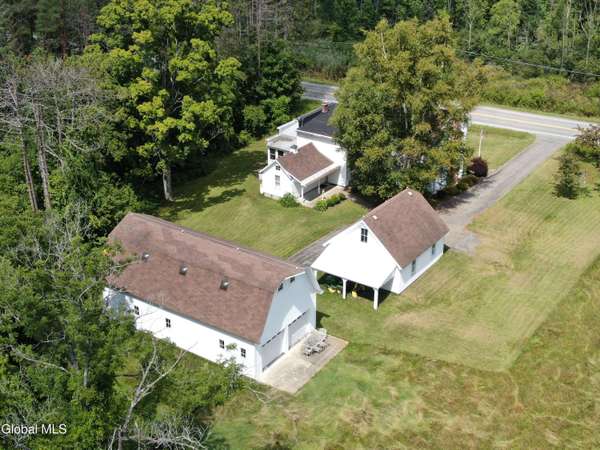 1022 W Galway Road, Galway, NY 12086