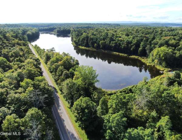 1585 W Galway Road, Galway, NY 12074