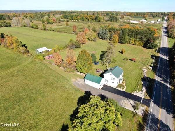 1121 W Galway Road, Galway, NY 12074