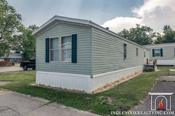 15 Alflo Cir, Schenectady, NY 12302-7504
