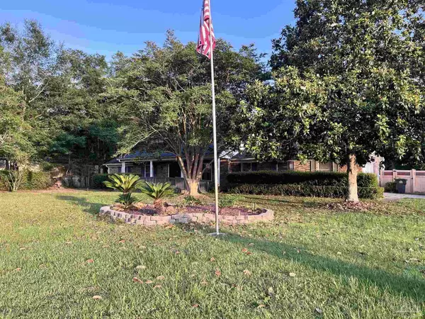 400 Chanterelle Dr, Pensacola, FL 32506