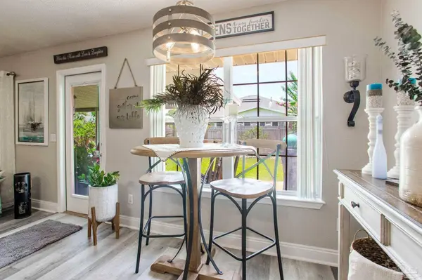 9141 Daytona Dr, Pensacola, FL 32506