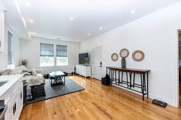 279 Shirley St #2, Winthrop, MA 02152