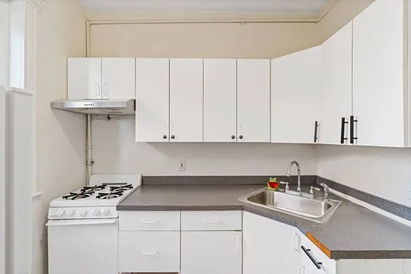 52 Charlesgate E #170, Boston, MA 02215