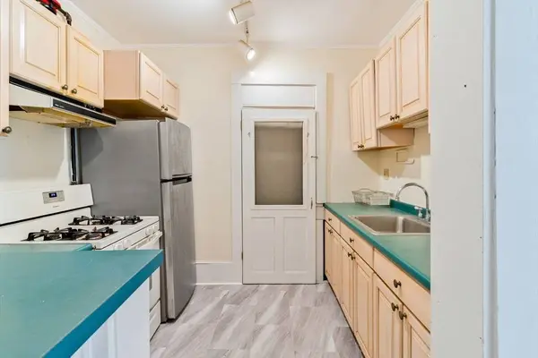 64 Charlesgate #61, Boston, MA 02215