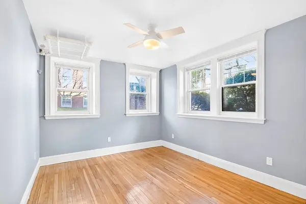 36 Saint Paul St #B, Brookline, MA 02446