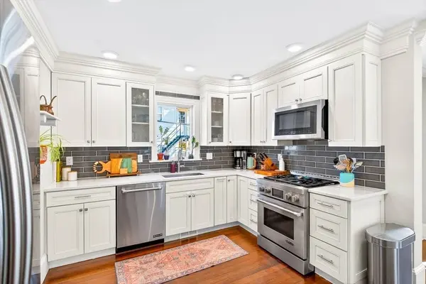 3 Rosemere Ct #1, Boston, MA 02131