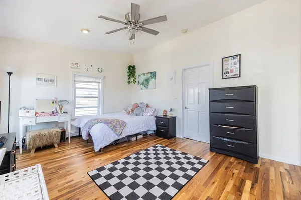 13 Vinton St #3, Boston, MA 02127