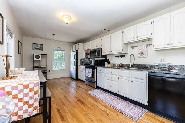 13 Vinton St #3, Boston, MA 02127