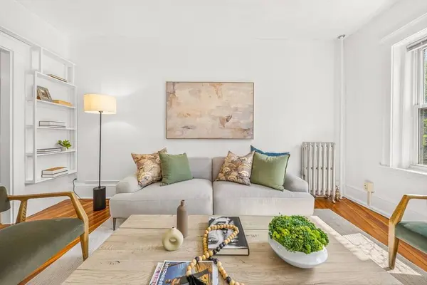 551 Brookline Ave #4, Brookline, MA 02445