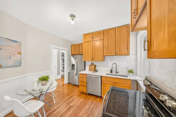 551 Brookline Ave #4, Brookline, MA 02445