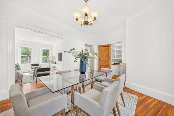 551 Brookline Ave #4, Brookline, MA 02445
