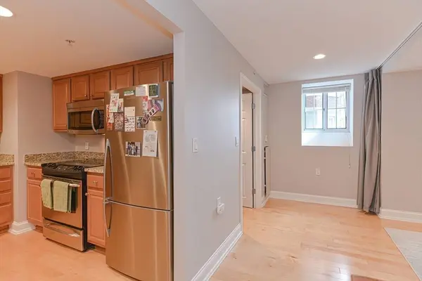 20 Chapel St #B313, Brookline, MA 02446