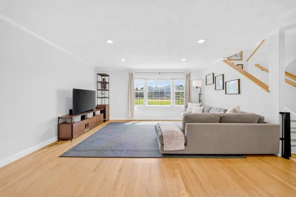 66 Sylvan St #66, Melrose, MA 02176