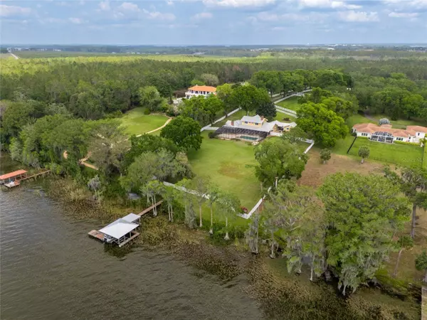 11200 LANE PARK RD, Tavares, FL 32778