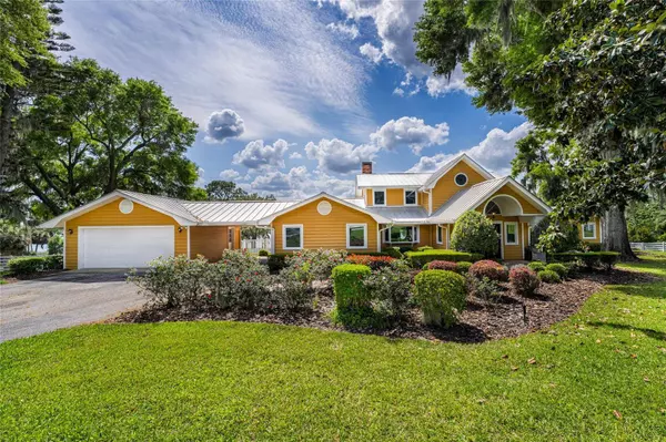 11200 LANE PARK RD, Tavares, FL 32778