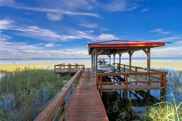 11148 LANE PARK RD, Tavares, FL 32778