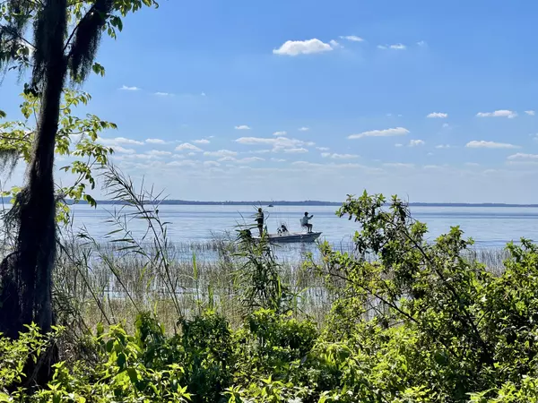 Lake Harris Boating